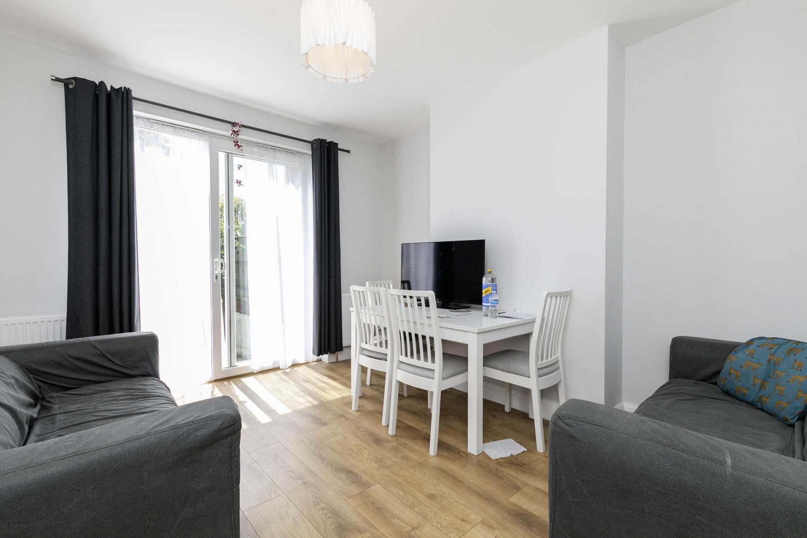 Semi-detached house Dollis Hill Lane, Dollis Hill